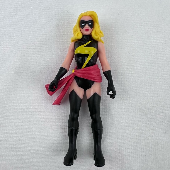 Avenger Toys Marvel Legends Retro Collection Ms Marvel 375 Action